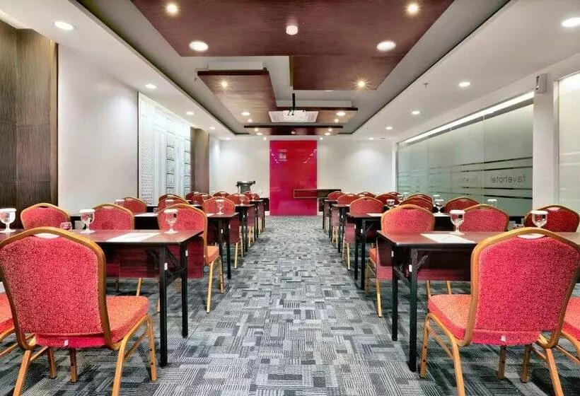Fotos del hotel Fave Margonda:  11