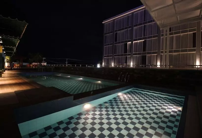 Fotos del hotel Forriz Hotel Yogyakarta:  3