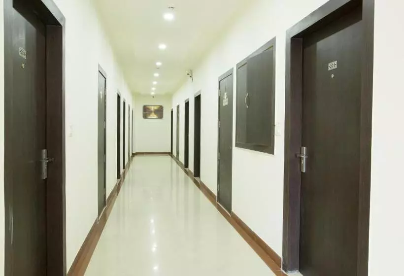 Fotos del hotel Treebo Trend Dee Intercontinental:  2