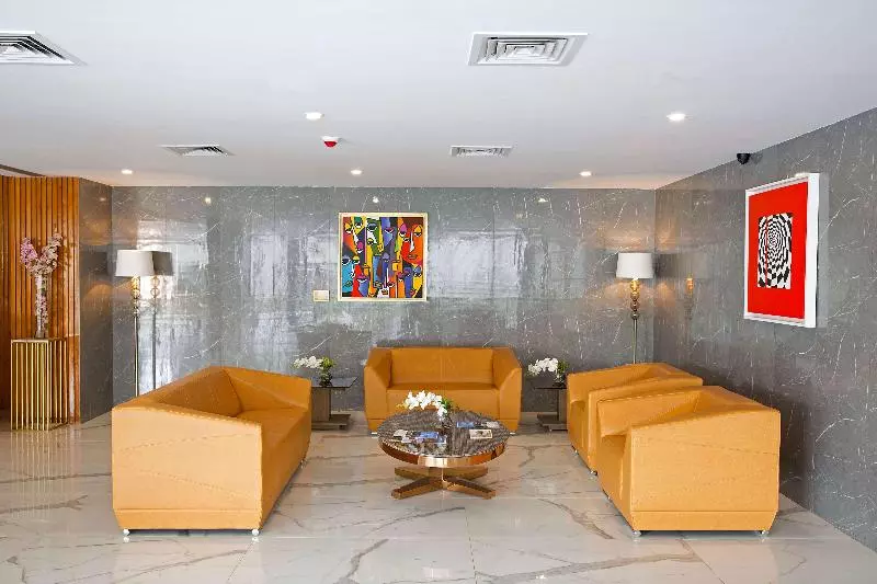 Fotos del hotel Golden Tulip Suites Gurgaon:  4