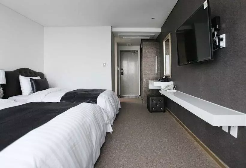 Fotos del hotel Eins:  7