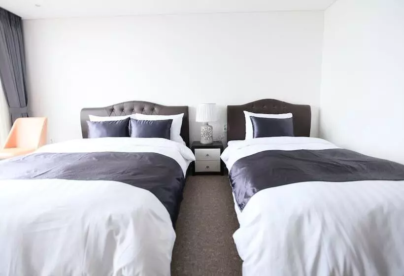 Fotos del hotel Eins:  16