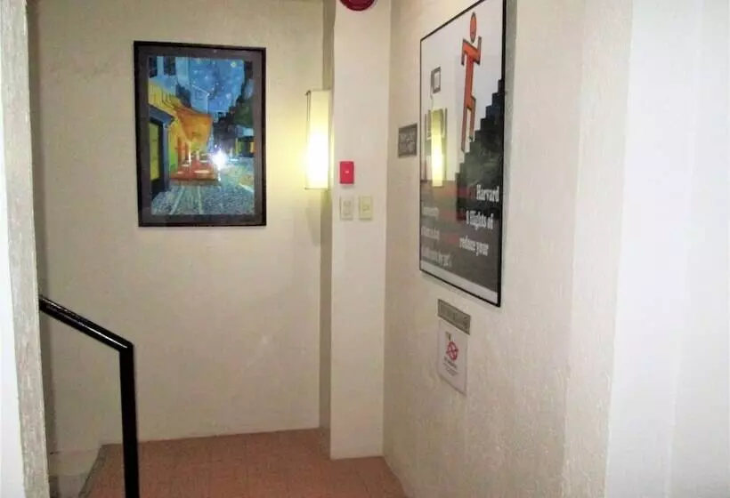 Fotos del hotel Stonestown Suites:  13