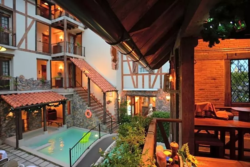 Fotos del hotel Le Charcoa:  8