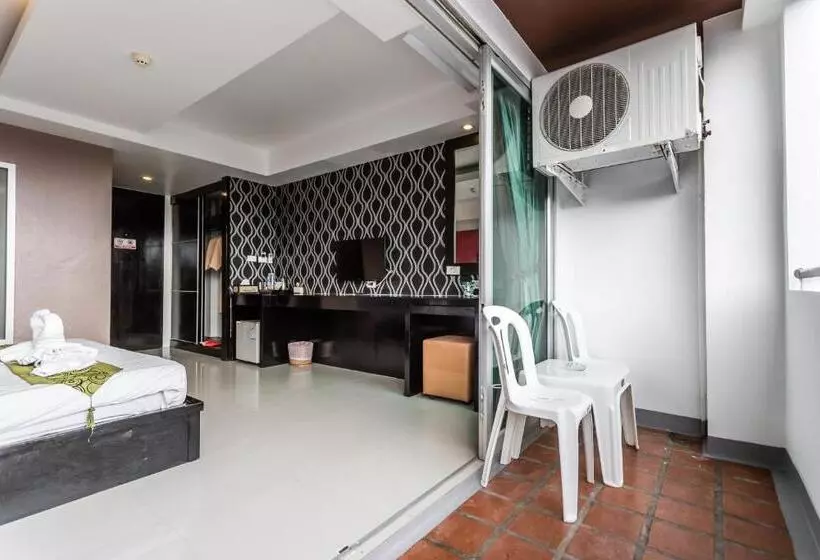 Fotos del hotel At Patong:  25