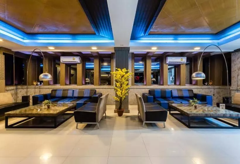 Fotos del hotel At Patong:  6