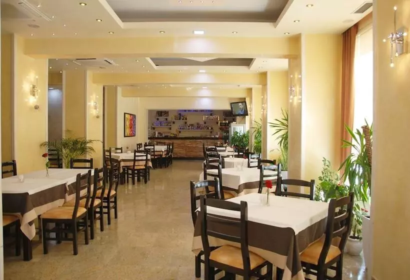 Fotos del hotel Gega:  24
