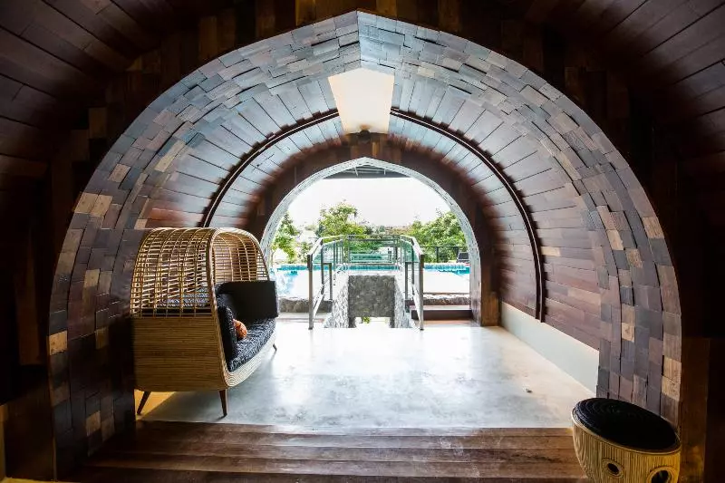 Fotos del hotel Natee The Riverfront  Kanchanaburi:  5