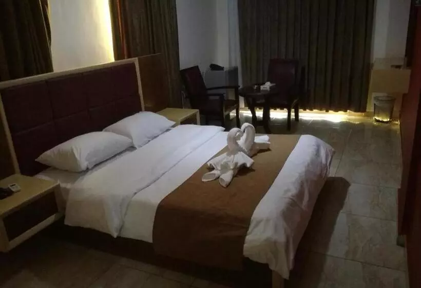 Fotos del hotel Yacht:  12