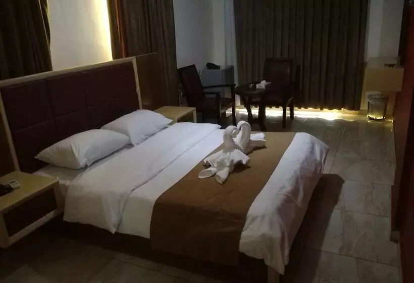Fotos del hotel Yacht:  20