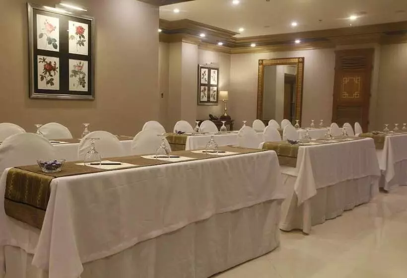 Fotos del hotel Herald Suites Polaris:  8