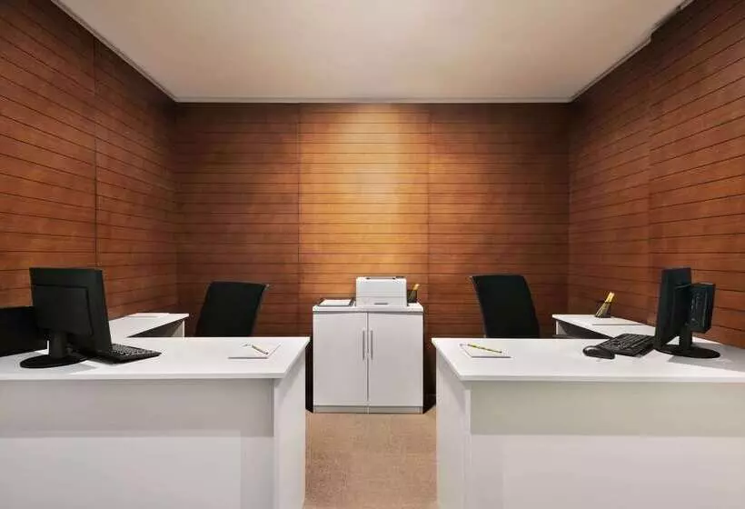 Fotos del hotel Wyndham Garden Ajman Corniche:  9