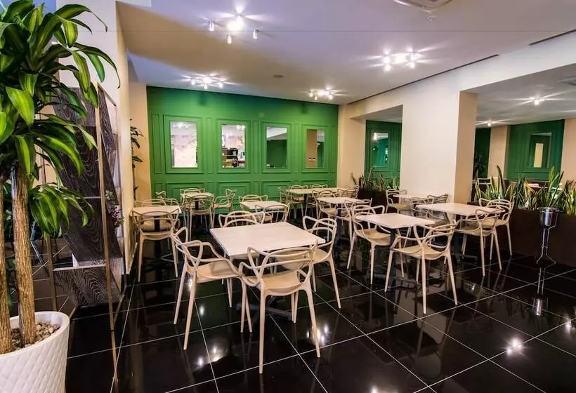 Fotos del hotel Innfiniti  & Suites:  10