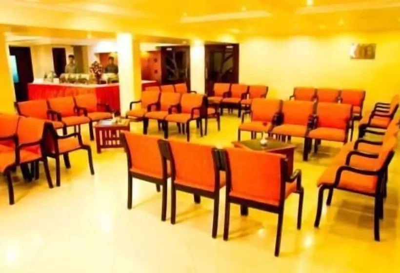 Fotos del hotel Saas Tower:  11