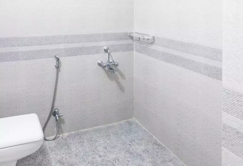 Fotos del hotel Treebo Trip Annaya Royals Lucknow:  11