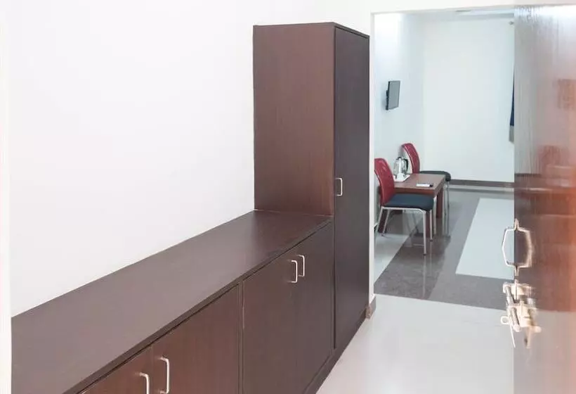 Fotos del hotel Treebo Trip Annaya Royals Lucknow:  2