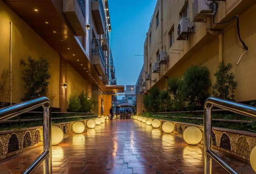 Fotos del hotel Al Muhaidb Al Takhasosi Suites:  3