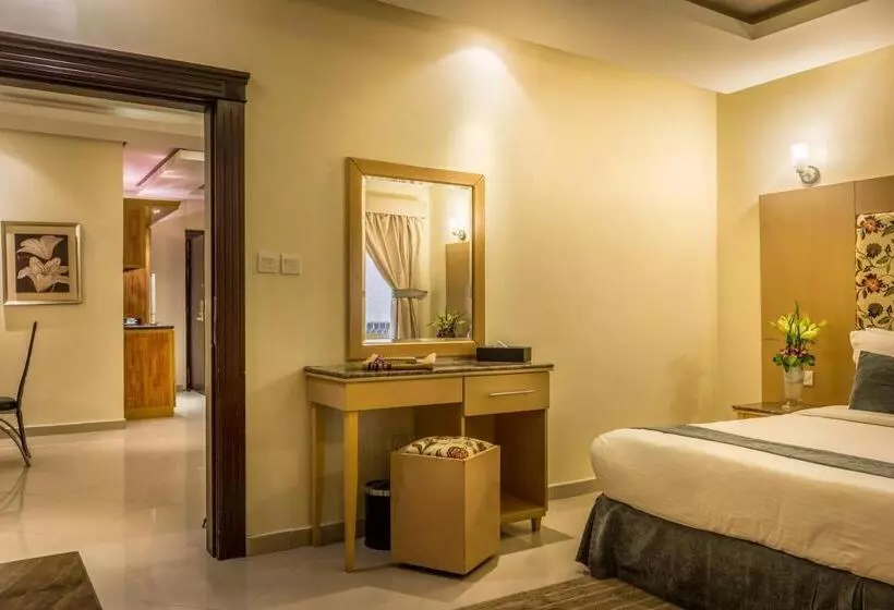 Fotos del hotel Al Muhaidb Al Takhasosi Suites:  2