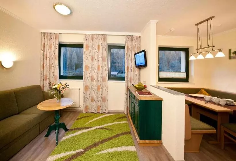 Fotos del hotel Alp Resort Tiroler Adler:  17
