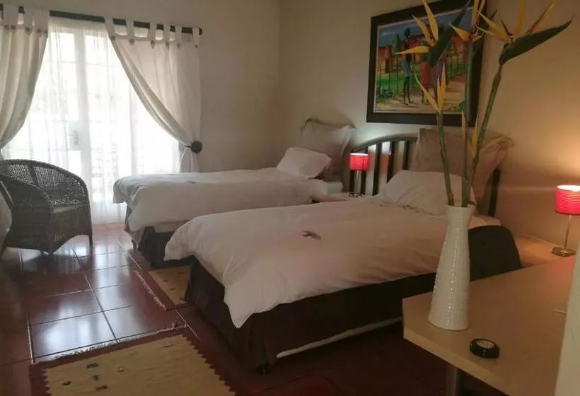 Fotos del hotel Blue Crane Lodge:  8
