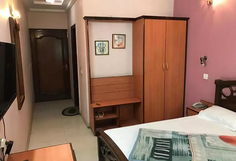 Fotos del hotel D.r. International:  19