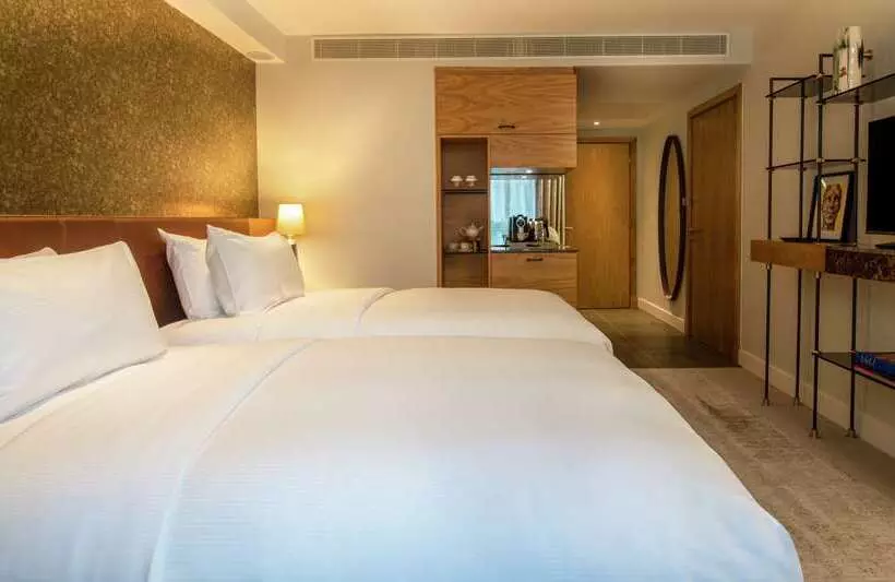 Fotos del hotel Lincoln Plaza London, Curio Collection By Hilton:  12
