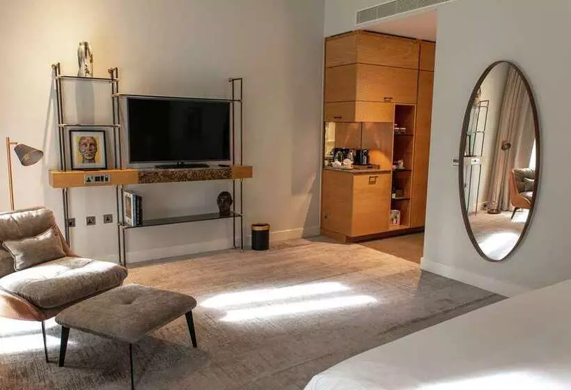 Fotos del hotel Lincoln Plaza London, Curio Collection By Hilton:  16