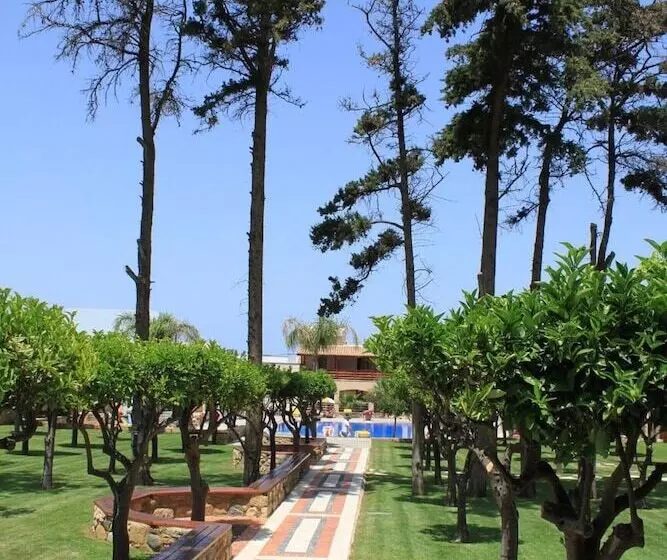 Omega Platanias Hotel Village