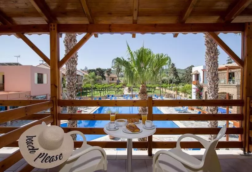Fotos del hotel Omega Platanias Hotel Village:  5