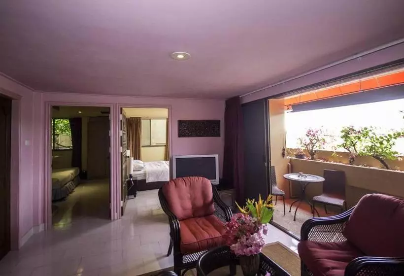 Fotos del hotel Bougainvillea Terrace House:  21
