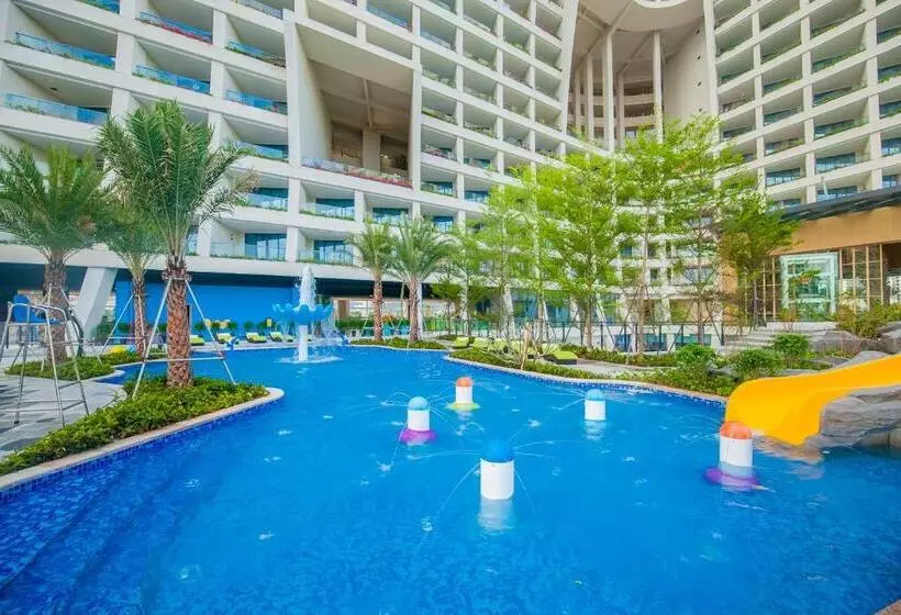 Sanya Conifer Resort