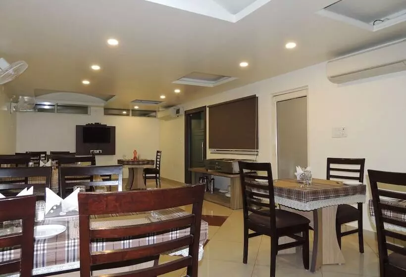 Fotos del hotel Elite Suites Mint Gomti Nagar:  6
