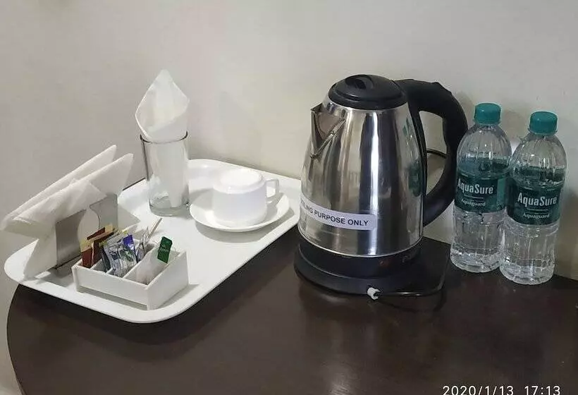 Fotos del hotel Golden Palm Suites:  22