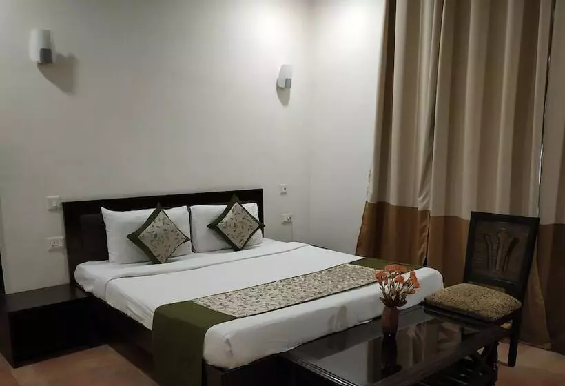 Fotos del hotel Golden Palm Suites:  11