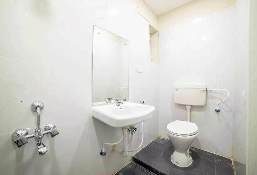 Fotos del hotel OYO 6375 Perungudi :  12