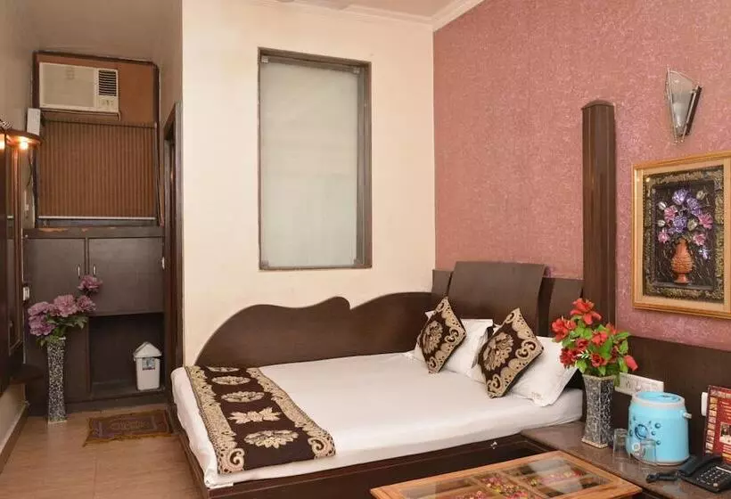 Fotos del hotel Yatri International:  7