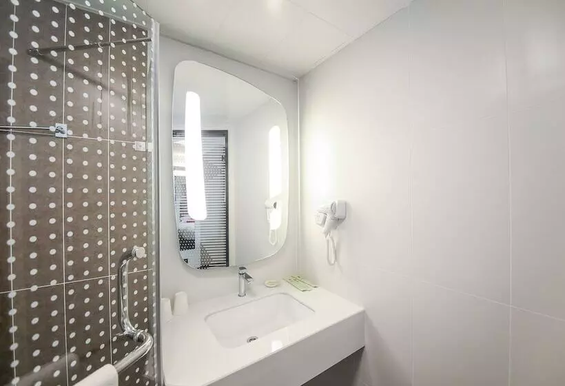 Fotos del hotel Ibis Chengdu Meizhou Center:  5