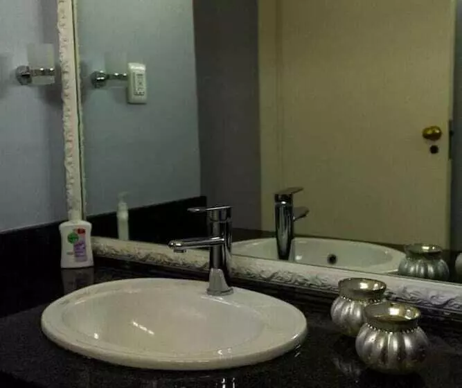 Fotos del hotel Treehouse On Maple:  6