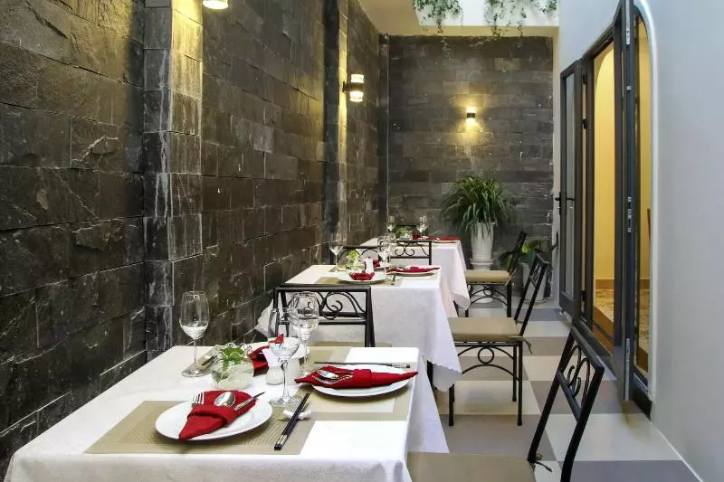 Fotos del hotel Uptown Hoi An:  12