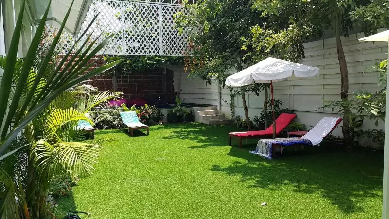 Fotos del hotel Barefeet Naturist Resort:  9