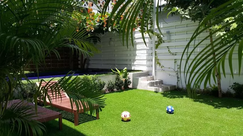 Fotos del hotel Barefeet Naturist Resort:  4