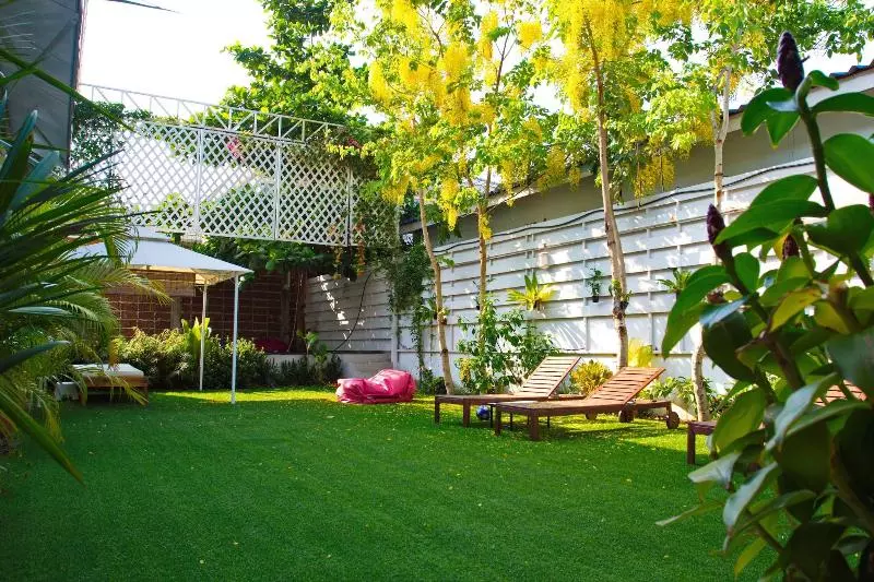 Fotos del hotel Barefeet Naturist Resort:  14