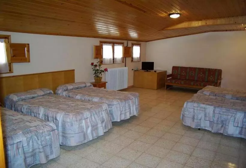 Fotos del hotel La Cabanya:  6