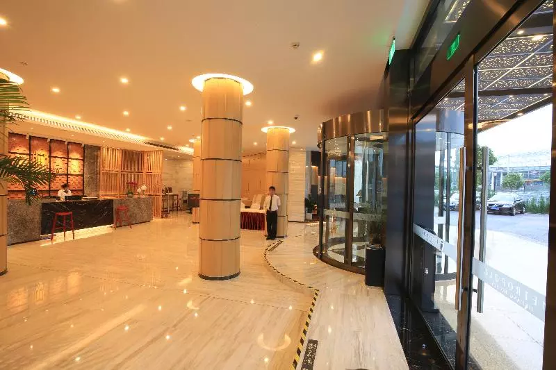 Fotos del hotel Crown Crystal:  8