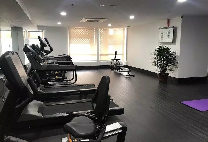 Fotos del hotel Days  & Suites By Wyndham Fraser Business Park Kl:  17