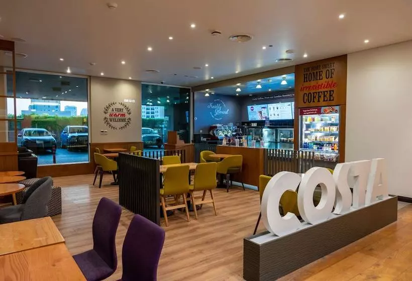 Fotos del hotel Premier Inn Dubai Al Jaddaf:  41
