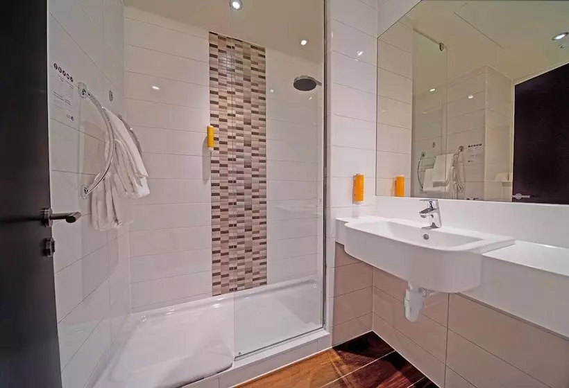Fotos del hotel Premier Inn Dubai Al Jaddaf:  50