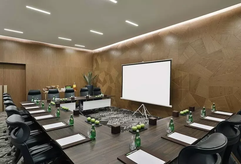 Fotos del hotel Courtyard By Marriott Dubai, Al Barsha:  8