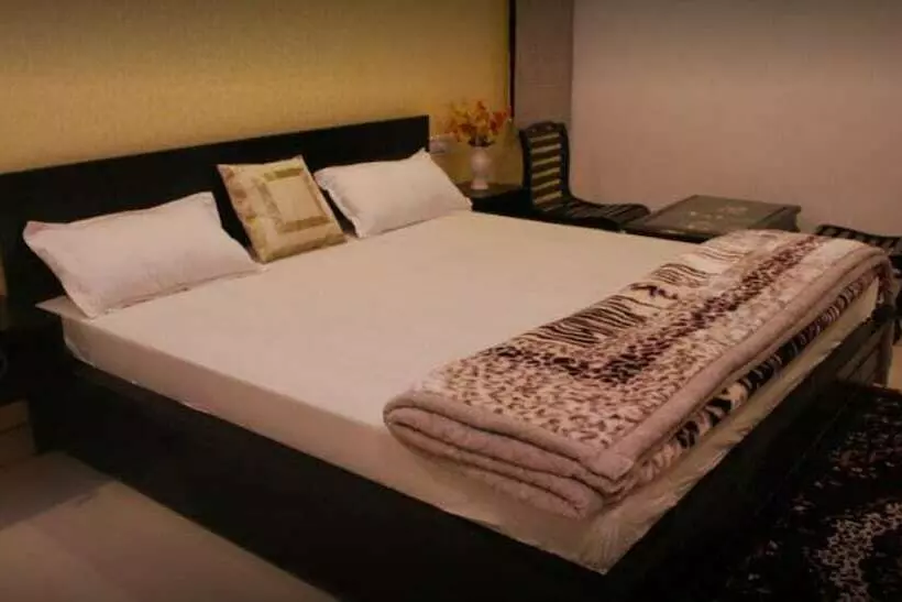 Fotos del hotel Royal Rawat Palace:  4