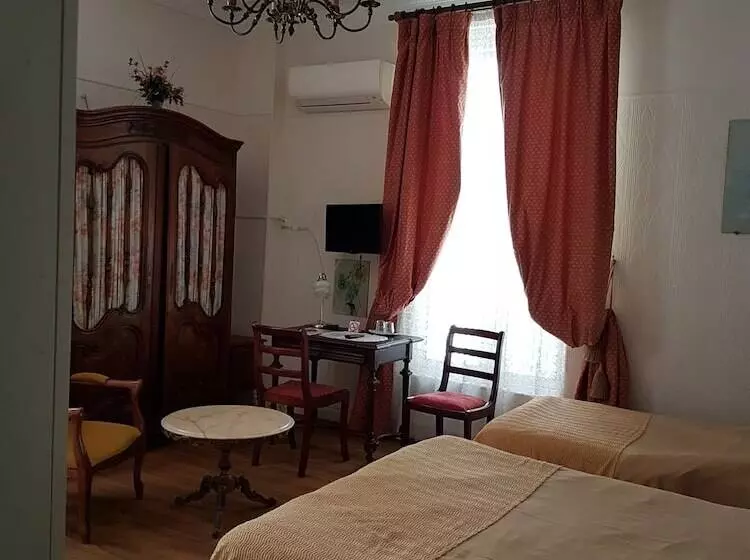 Fotos del hotel Cronstadt:  3